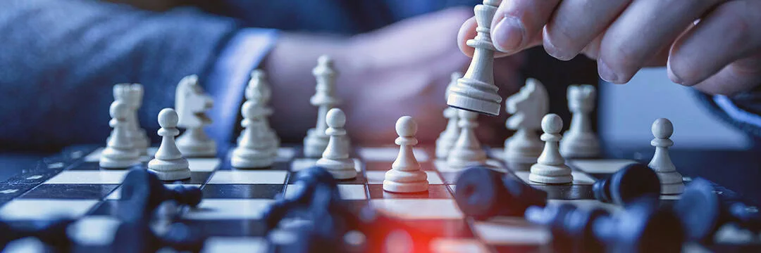 chess board to represent depicting strategies to reduce income tax for higher rate taxpayers.