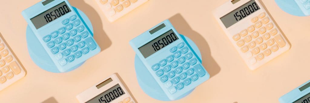 An image of a calculator displaying the tax amount for contractors, using the contractors calculator tool provided by the Umbrella Company Tax Calculator.